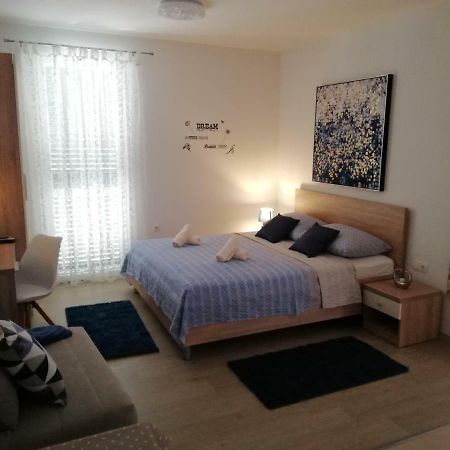 Kalelarga Apartments 4 You Zara Esterno foto