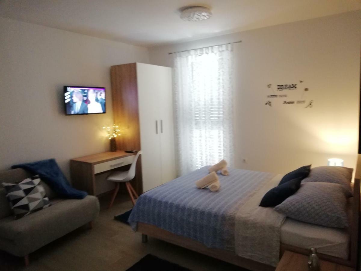 Kalelarga Apartments 4 You Zara Esterno foto