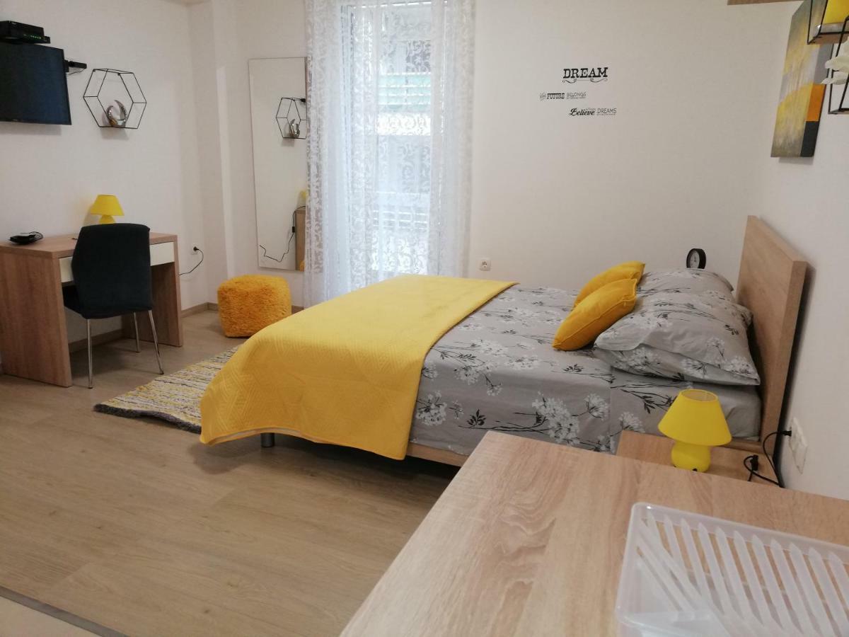 Kalelarga Apartments 4 You Zara Esterno foto